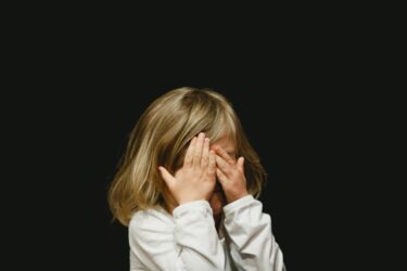 あがり症の対策方法を徹底解説|人前で緊張しやすい人が落ち着いて話すコツ